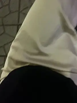   BabyShowPublic   online show from September 13, 2025, 1:33 pm