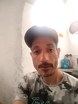 Snapshot of heisenbergcorleone2 chatting on November 1, 2025, 12:43 pm heisenbergcorleone2 online show from November 1, 2025, 12:43 pm