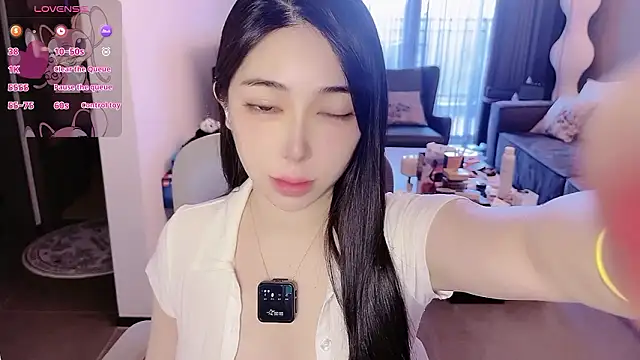 Snapshot of Scarlett-bb chatting on March 13, 2026, 12:04 am Scarlett-bb online show from March 13, 2026, 12:04 am