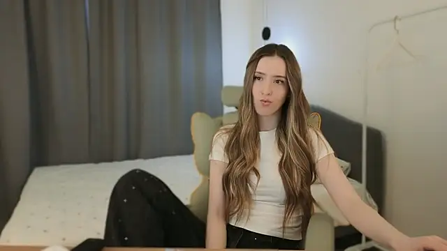 yourrdanceteacher online show from April 10, 2026, 5:03 am