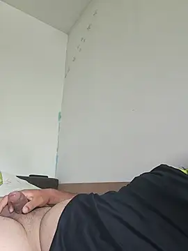 Snapshot of flr196 chatting on July 9, 2026, 8:04 am flr196 online show from July 9, 2026, 8:04 am