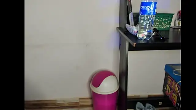 Candy violetta  online show from November 4, 2025, 6:33 pm