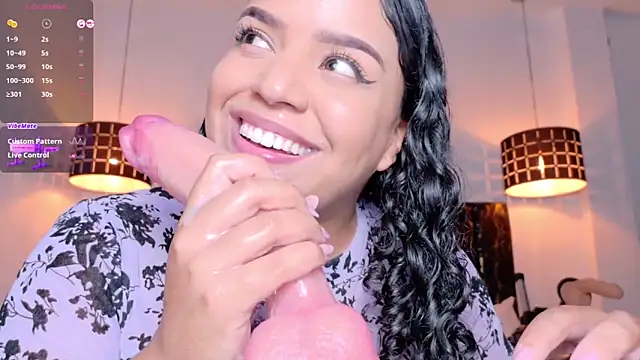 emily perezz online show from February 2, 2026, 7:24 pm