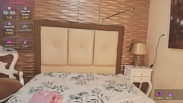 Miladiosa online show from April 10, 2026, 1:18 pm