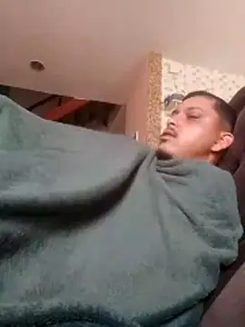 Snapshot of Deza-10 chatting on November 11, 2025, 2:23 pm Deza-10 online show from November 11, 2025, 2:23 pm