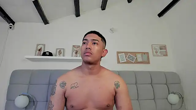 Snapshot of erotic_sins chatting on September 28, 2025, 3:02 am erotic sins online show from September 28, 2025, 3:02 am