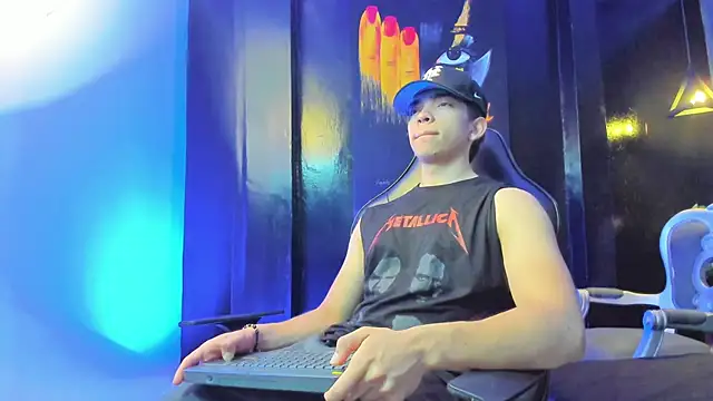 Eryonbradley online show from September 15, 2025, 11:21 am