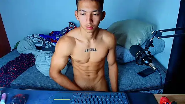 JuanchiT66 online show from November 18, 2025, 3:37 pm