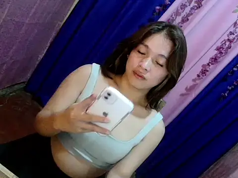 Snapshot of lovely_bunnyy chatting on January 10, 2026, 11:38 am lovely bunnyy online show from January 10, 2026, 11:38 am