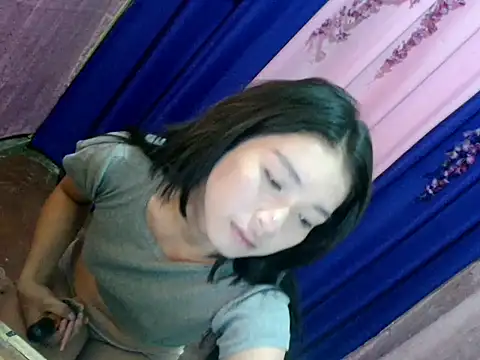 Snapshot of lovely_bunnyy chatting on October 1, 2025, 8:46 pm lovely bunnyy online show from October 1, 2025, 8:46 pm