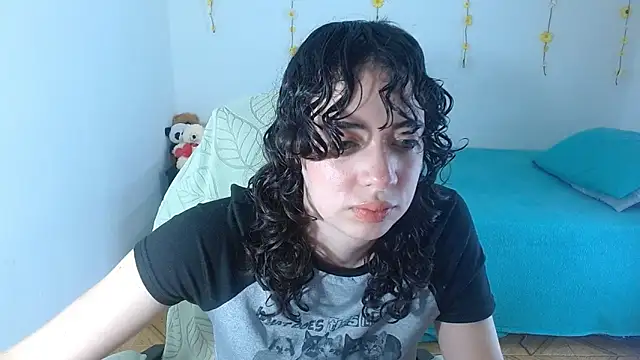 sajecrismaa online show from April 2, 2026, 8:04 pm