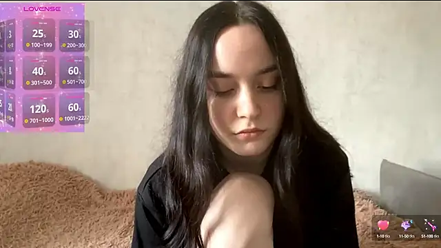 AriaVice online show from September 13, 2025, 1:33 pm