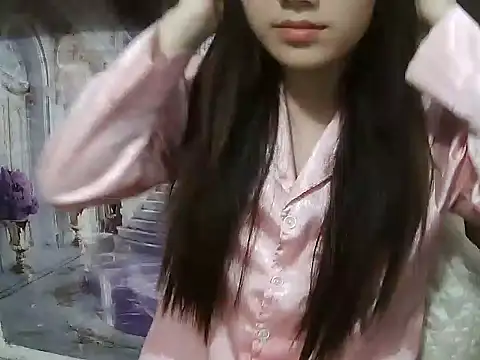 Linda-24 online show from November 29, 2025, 1:22 pm