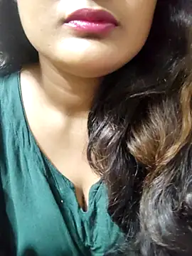 Cute pinkii online show from March 6, 2026, 7:53 pm