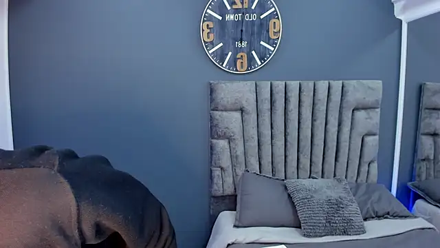 stephane rouss online show from December 5, 2025, 8:06 pm