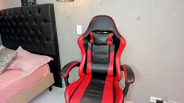 stephane rouss online show from December 22, 2025, 6:19 pm