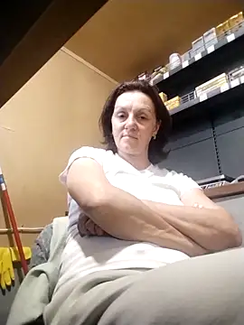 KimmyAghora online show from September 16, 2025, 11:00 am