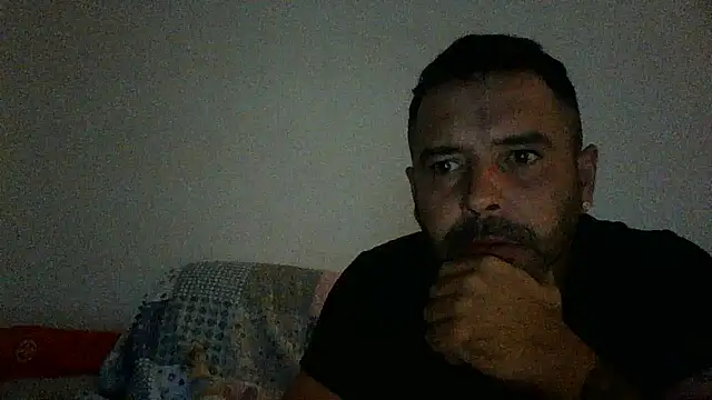 Feistysausage online show from October 29, 2025, 9:25 pm