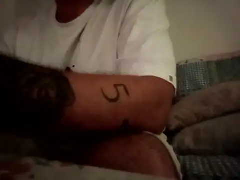 Feistysausage online show from October 31, 2025, 11:11 pm