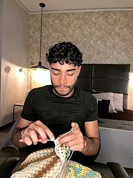 RaphaelDufort online show from November 30, 2025, 12:00 am