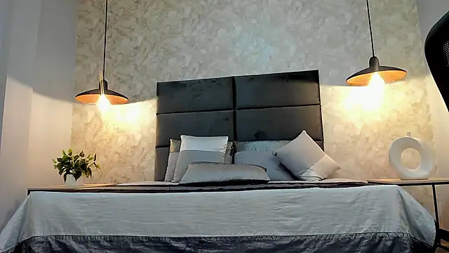 RaphaelDufort online show from September 9, 2025, 11:25 pm