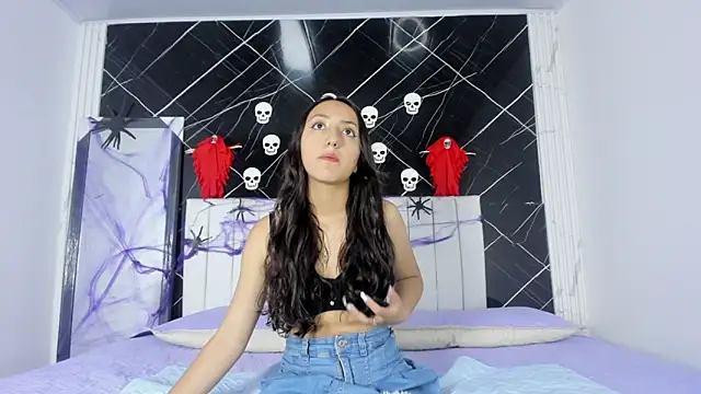 SweettGiselle- online show from October 20, 2025, 8:42 pm