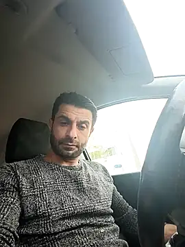 alex10alexx online show from March 31, 2026, 6:04 am