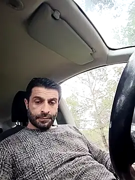 alex10alexx online show from April 3, 2026, 1:39 pm