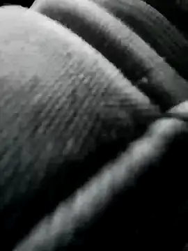 alex10alexx online show from March 16, 2026, 9:39 pm