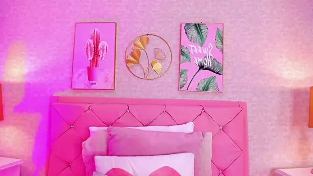 mystikdoll online show from October 28, 2025, 12:04 pm