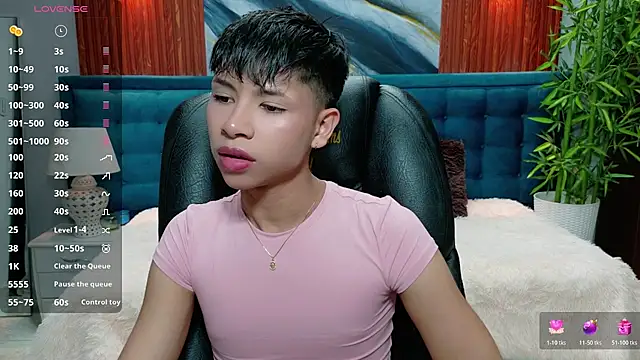 dilan 911 online show from December 19, 2025, 6:54 pm