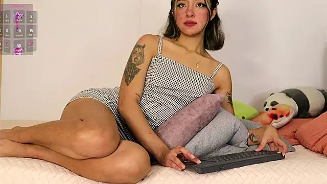 Raven06  online show from February 23, 2026, 11:27 pm