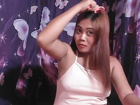Hot Samantha4u online show from May 16, 2026, 9:52 am