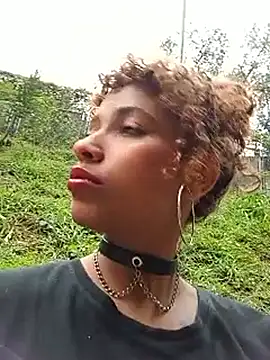 Vikyvoyeur online show from September 30, 2025, 8:59 pm