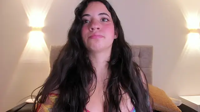 Nicol Chang online show from September 30, 2025, 3:56 am