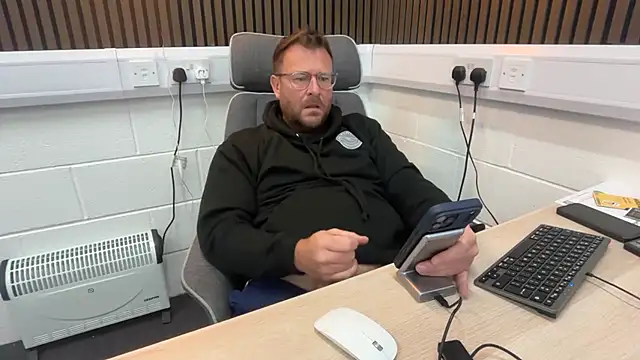 bilf1978 online show from April 21, 2026, 10:00 am