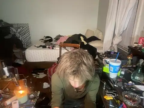 XanderOzzz online show from May 14, 2026, 3:25 am