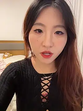 Snapshot of ououlovelove chatting on February 21, 2026, 3:14 pm ououlovelove online show from February 21, 2026, 3:14 pm