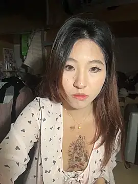 Snapshot of ououlovelove chatting on March 15, 2026, 3:52 pm ououlovelove online show from March 15, 2026, 3:52 pm