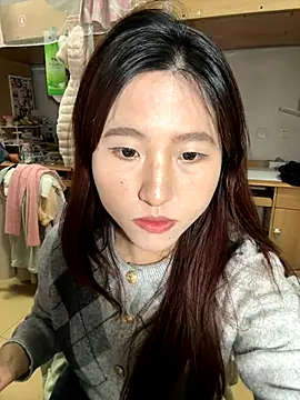 Snapshot of ououlovelove chatting on November 19, 2025, 8:25 am ououlovelove online show from November 19, 2025, 8:25 am