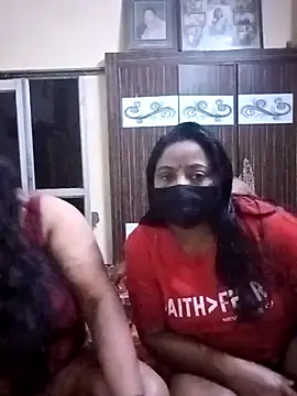 LoveOnStream online show from February 25, 2026, 11:48 pm