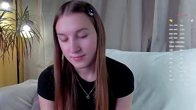 NanaMertins online show from November 18, 2025, 1:10 am