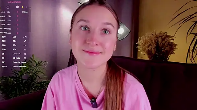 NanaMertins online show from October 23, 2025, 1:04 am