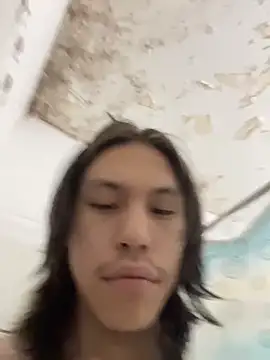 heytherepeoples717 online show from November 7, 2025, 4:06 am