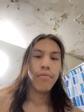 heytherepeoples717 online show from April 9, 2026, 11:27 am