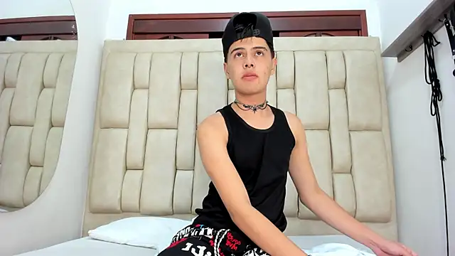 Felipe Cold online show from November 16, 2025, 2:05 am