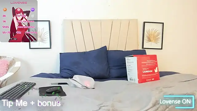  Miaa khalifa  online show from March 26, 2026, 12:03 pm