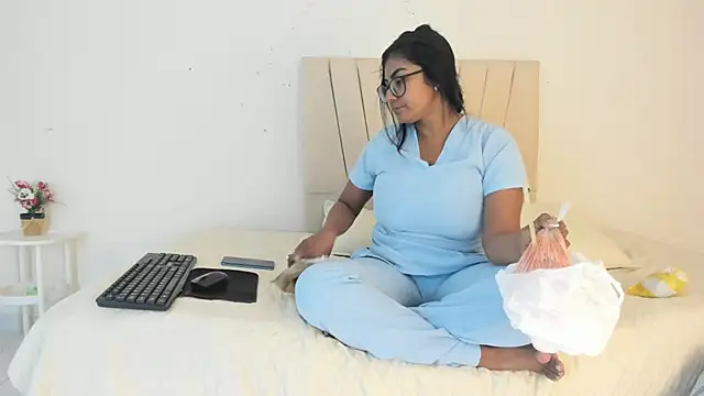  Miaa khalifa  online show from April 22, 2026, 12:45 pm