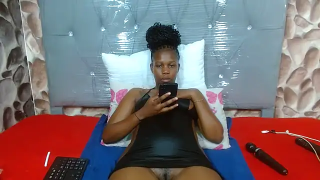 Snapshot of ExoticCandyx chatting on February 6, 2026, 6:37 pm ExoticCandyx online show from February 6, 2026, 6:37 pm