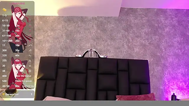 crystaldarliing online show from March 19, 2026, 1:49 am